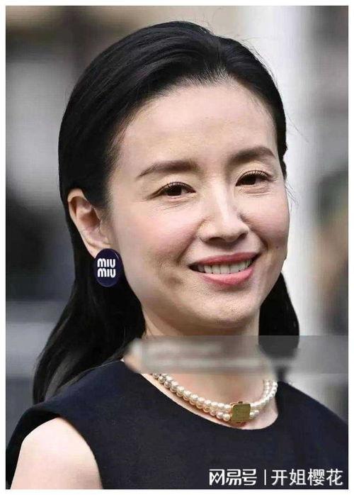 明星 皮肤松弛,揭秘皮肤松弛的应对之道