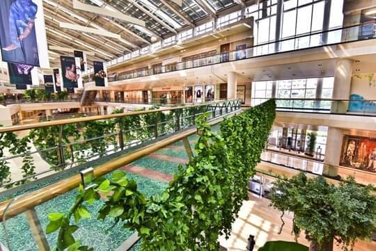 头条金融街购物中心,繁华都市中的购物天堂，尽享一站式购物体验”