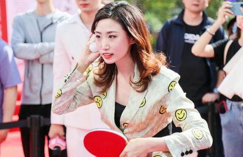 郭跃网红,从体操冠军到网红，转型之路的精彩演绎